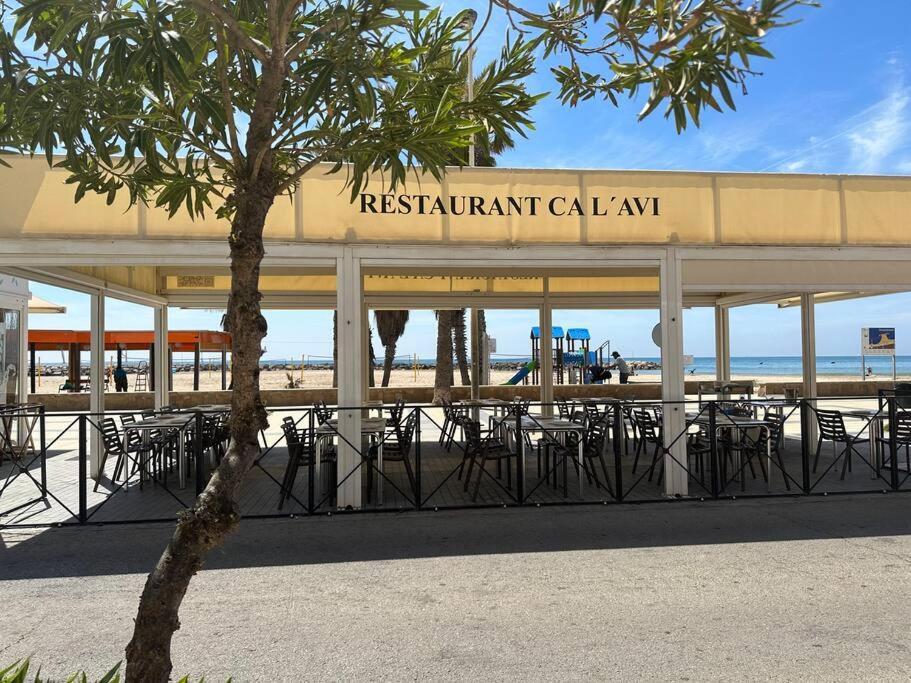 Cunit, Front Line With Sea View Apartment Exterior photo