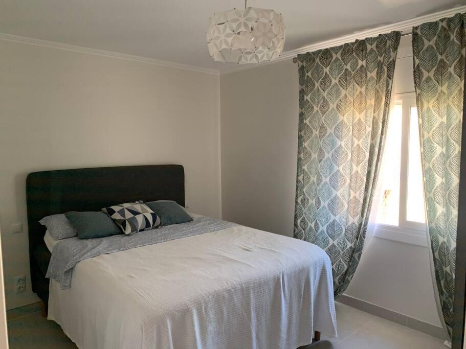 Cunit, Front Line With Sea View Apartment Exterior photo